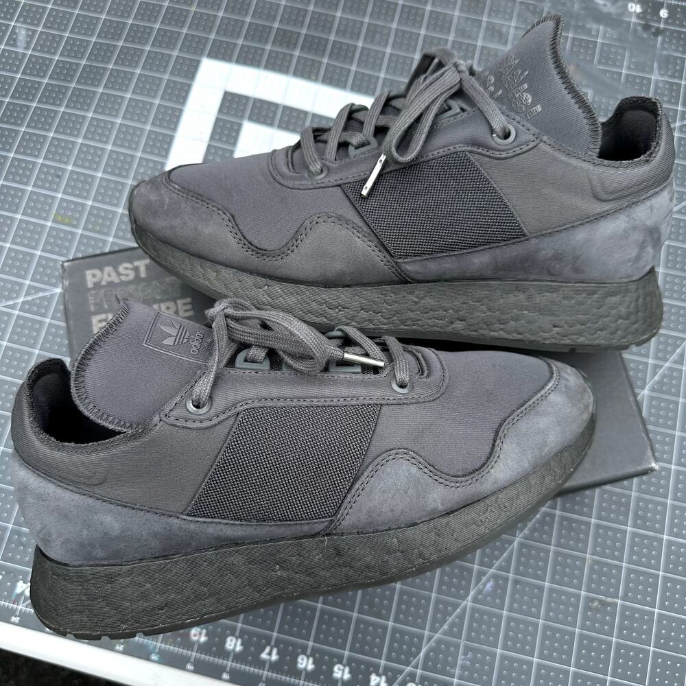 Daniel Arsham x Adidas NYC 'Present'